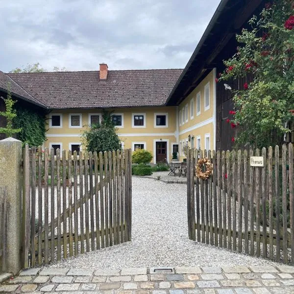 Apartment im Loefengut, hotel v destinaci Oberweidlham