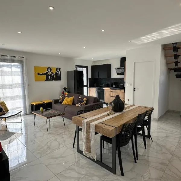Le Refuge du Léman, Duplex neuf de 80m 2, à 5 minutes de Geneve pour 4 à 6 personnes, hotel v destinaci Douvaine