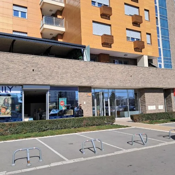 Manhattan studio A blok, hotel din Novi Beograd