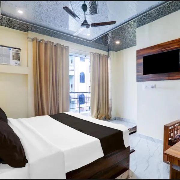 Blue Heaven Hotel, hotel di Gorakhpur