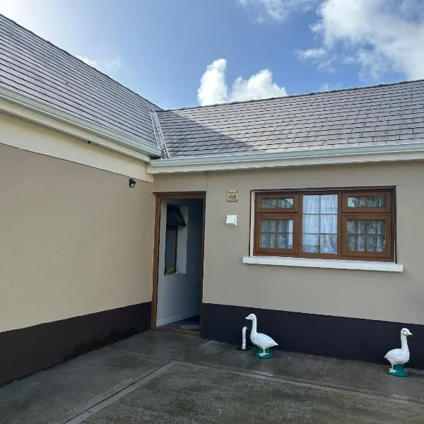 Estuary view Farmhouse, hotel v destinaci Killadysert