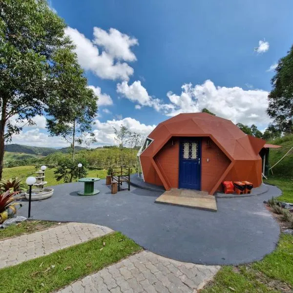 Domo Esquadros - Vila Monte Cunha, hotel in Cunha