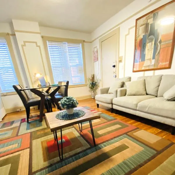 NYC Cozy Private Bedroom with Free Parking & Near Subway - Business & Tourists, hotel din Van Nest