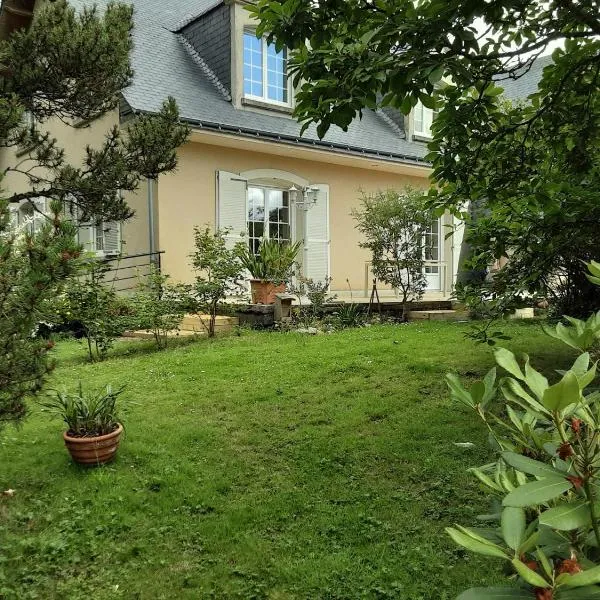 L'Ecureuil Gourmand, chambre d'hôtes en Anjou Bleu, hotel in Saint-Martin-du-Bois