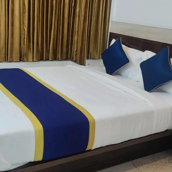 Keerthis Comforts Bengaluru Airport Hotel、バンガロールのホテル