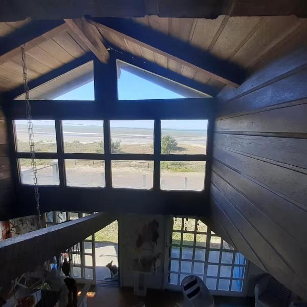 Casa beiramar, vista mar e pinheiros, pé na areia - Foto 4