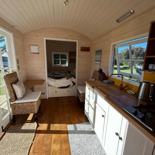 Gumdiggers Tiny House, hotel v destinaci Lake Ohia