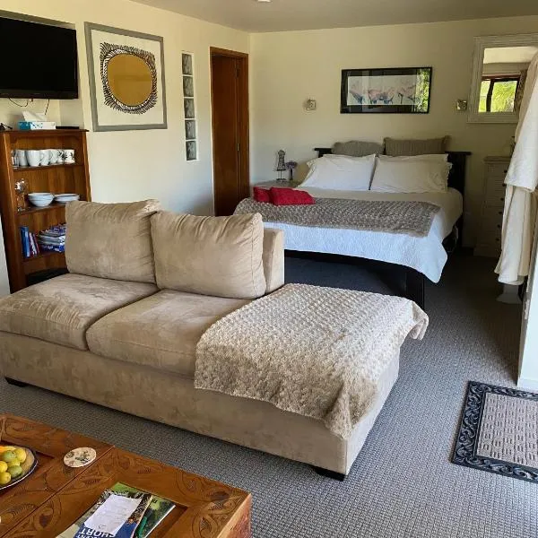 Otago Peninsula Paradise, hotel di Dunedin