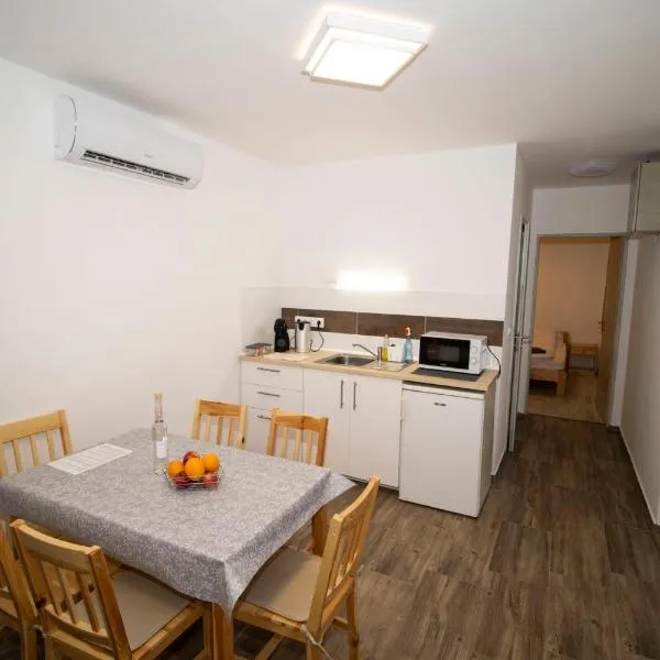 Ördög Tanya Vendégház, hotel en Sződ
