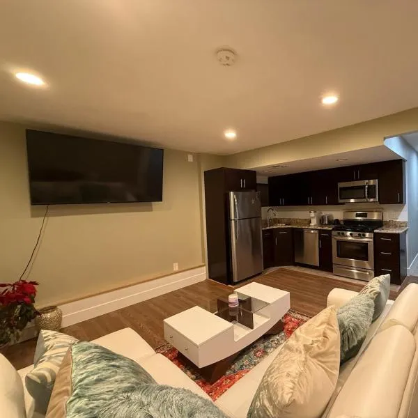 Private Guest House-Lake Ronkonkoma, hotel v destinaci Ronkonkoma