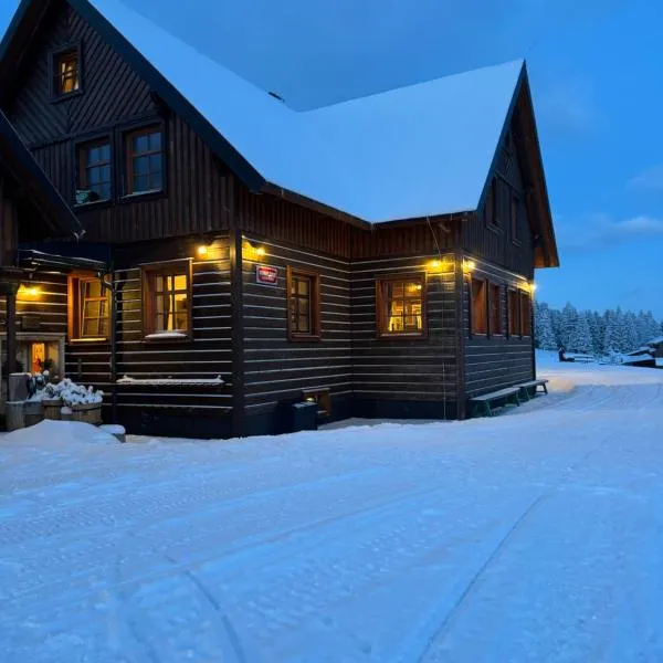 Hotel Vydrovy boudy Pec pod Sněžkou, hôtel à Pec pod Sněžkou