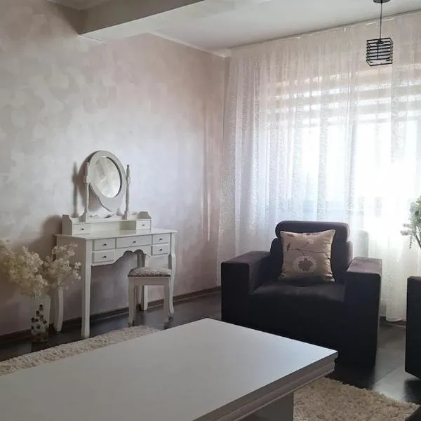 Andi Apartment Suceava, hotel in Ipoteşti