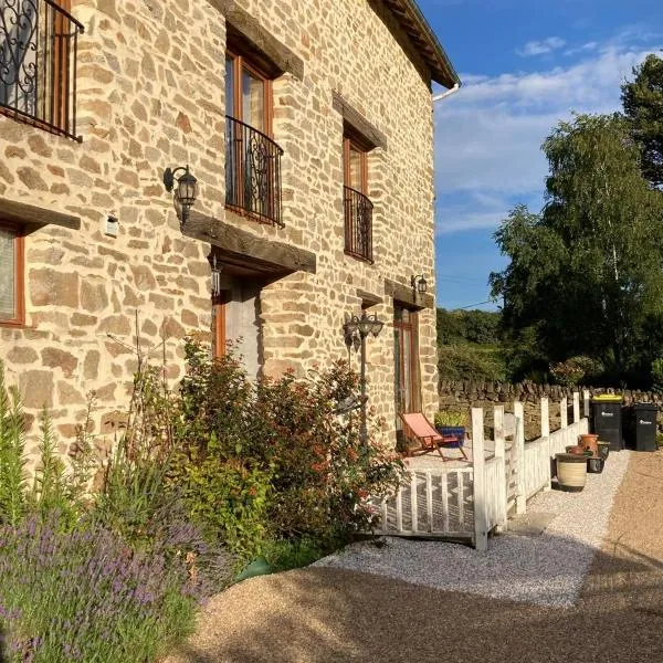 La Grange, hotel em Naillat