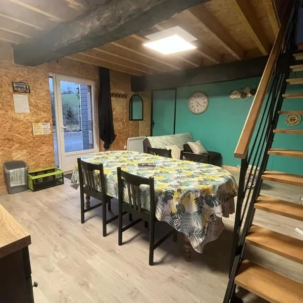 gite "La Renaudaie" - piscine – hotel w mieście Juvigny-le-Tertre