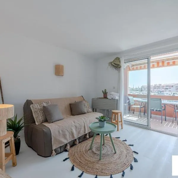 L'Athlantis - Cosy with terrace and parking, hotel v destinácii Saint-Cyprien