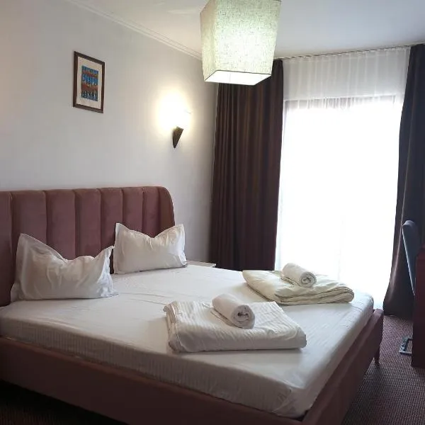 RHC Royal Hotel, hótel í Oradea