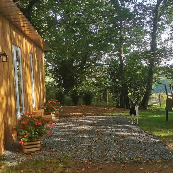 La Petite Maison dans La Mégie Tiny House, hotel in Troche
