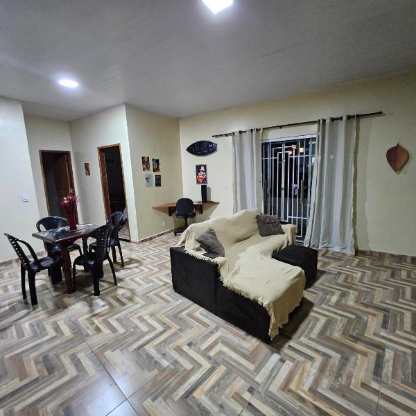 Apto dois quartos com suíte e varanda