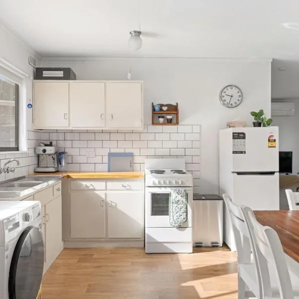 Little Pier Cottage, hotel u gradu 'Inverloch'