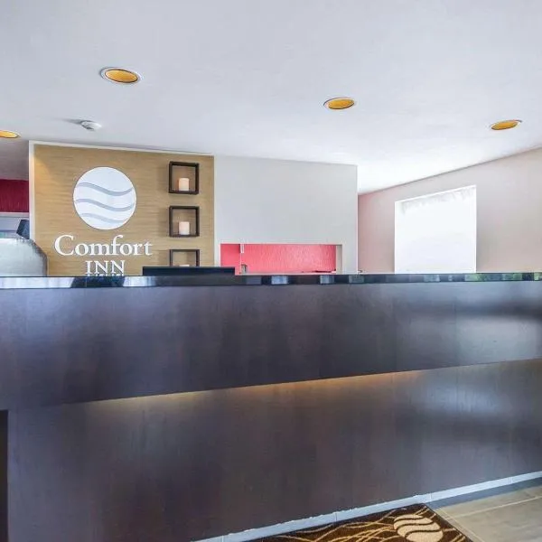 Comfort Inn East, hotel v destinaci Sudbury