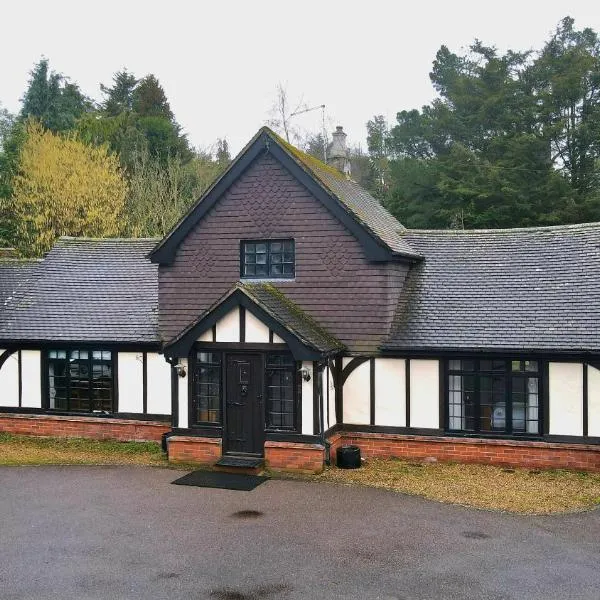 Beautiful cottage in Brentwood, hotel v destinaci Kelvedon Hatch