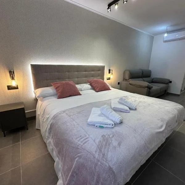 AH Rentals Suites, hotel v destinaci Vinarós