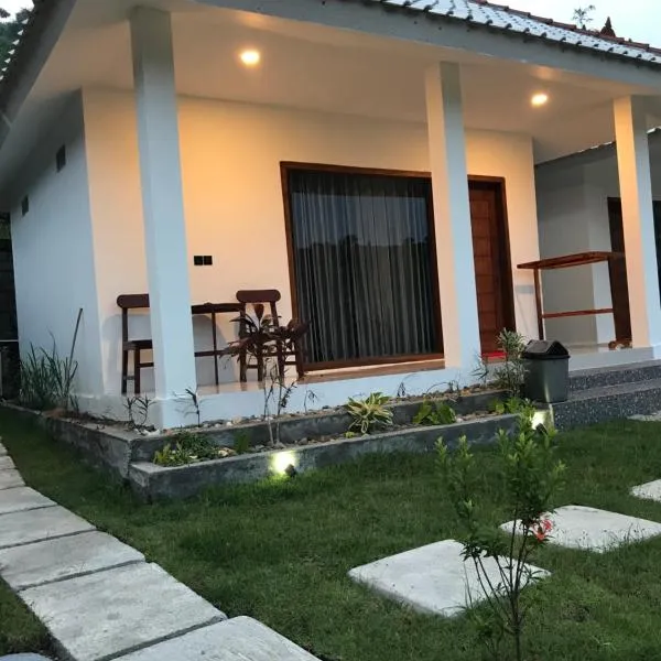 Sunny Bungalows Areguling, hotel v destinaci Kuta Lombok