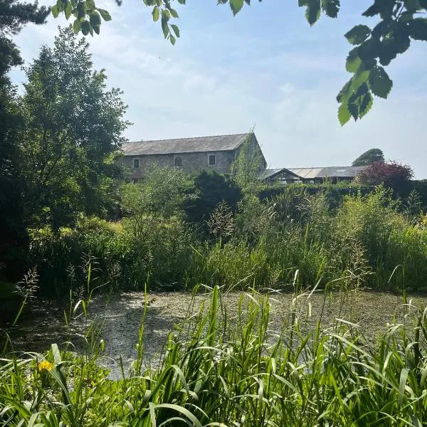 Cross Farm Retreat, khách sạn ở Todmorden