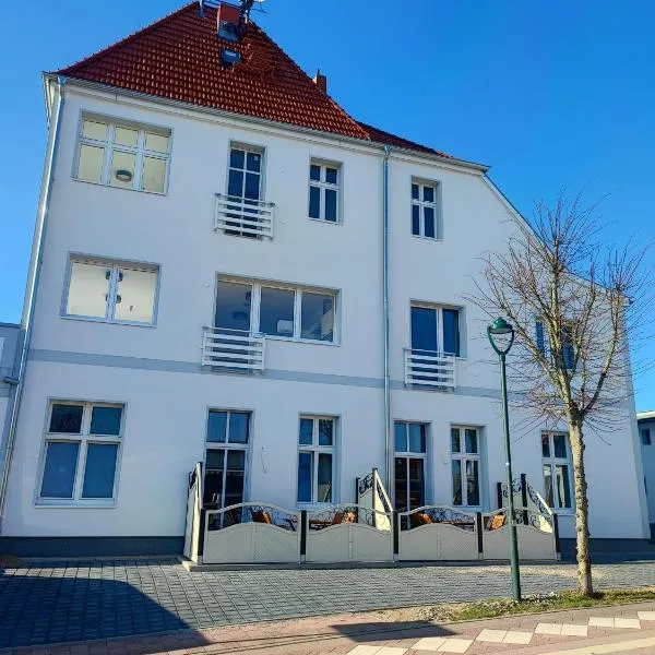 Villa Boberg Apartments、オストゼーバート・コゼロウのホテル