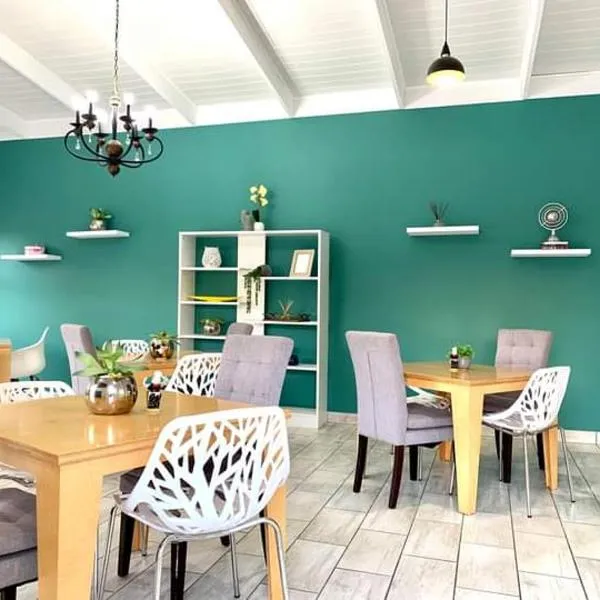Umsobomvu Guest House, hotel in Mthatha