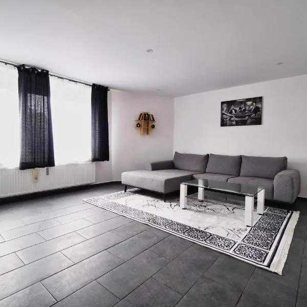 Premium Apartment, hotel a Tiddische