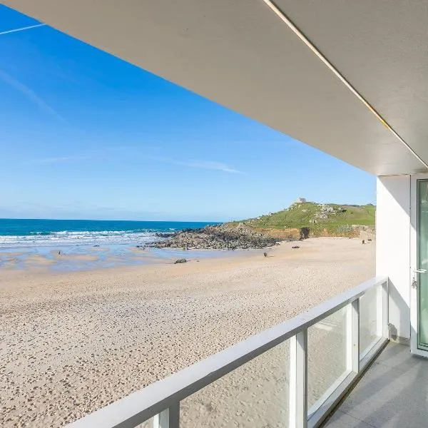 Louies Loft, hotel in St Ives