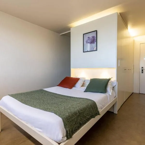 Study Hôtel Bordeaux Lormont – hotel w mieście Lormont