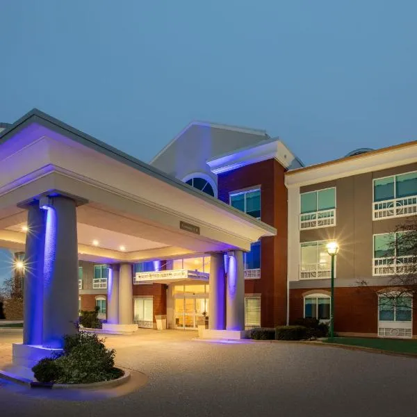 Holiday Inn Express Hotel & Suites Grand Rapids-North by IHG, hotell sihtkohas Grand Rapids