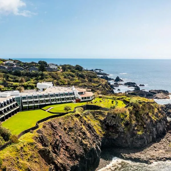 Caloura Hotel Resort、カロウラのホテル