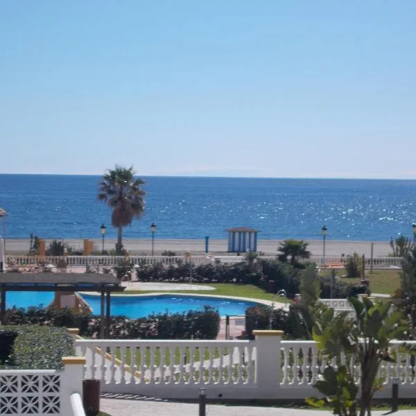 마닐바에 위치한 호텔 Beach Apartment Marina Duquesa