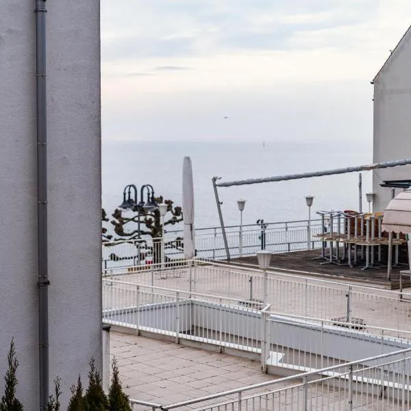 Ferienwohnung Ella - direkt am Bodensee, hotell sihtkohas Friedrichshafen