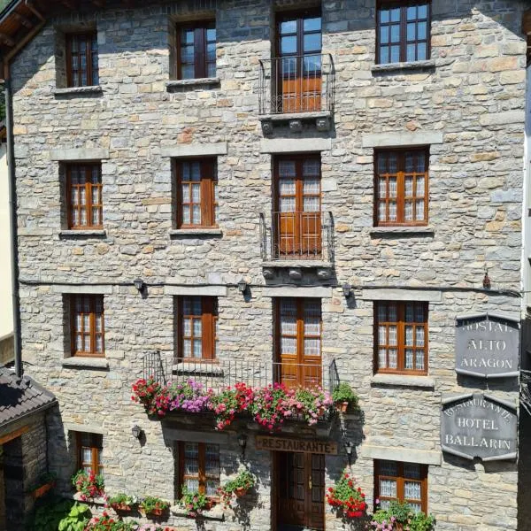 Hotel Ballarin, hotel in Torla