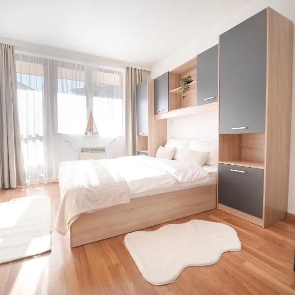 Pirin Sense Ap - SPA - FREE PARKING, hotel in Bansko