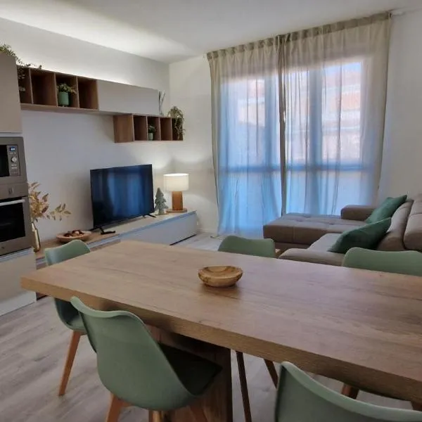 Casa Lucrezia – hotel w mieście Porto San Giorgio