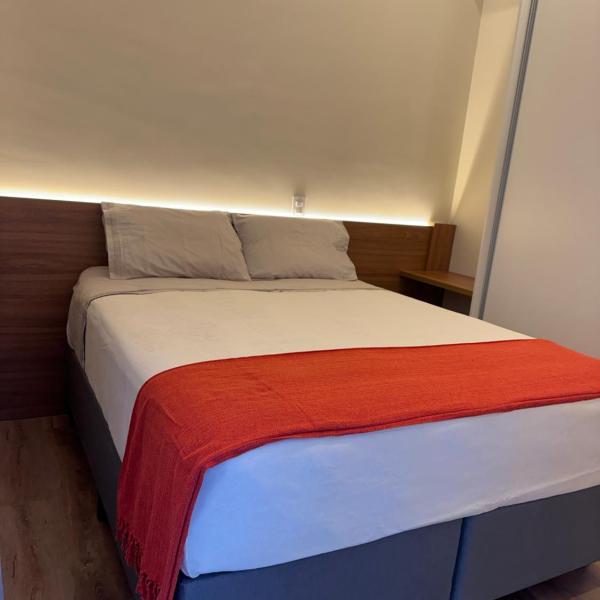 Apto 40m2 Ambientes separados, sala e quarto até 4 pessoas