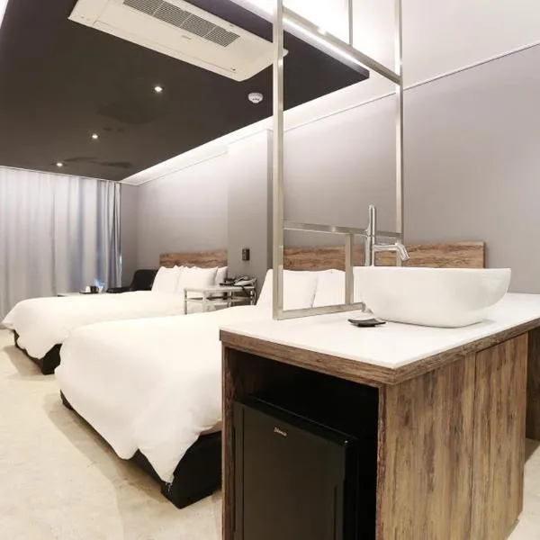 Louis Hotel, hotel v destinaci Kangnung