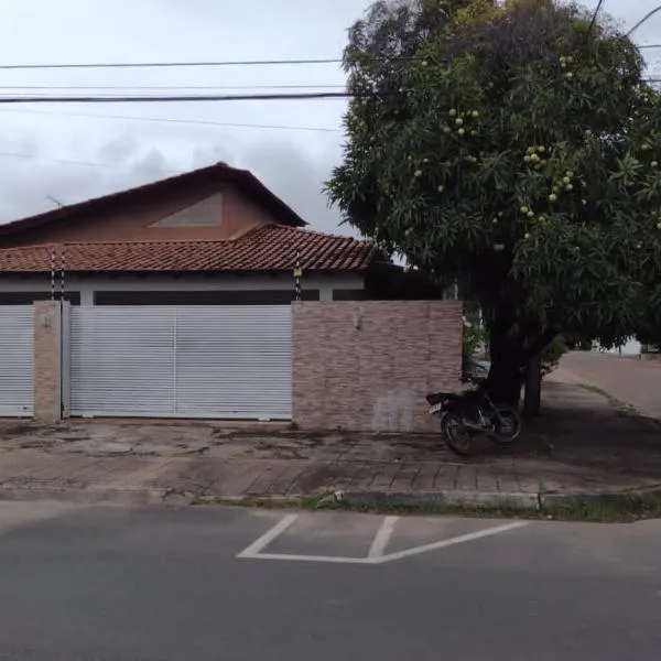 Casa, ótima localização, fantástica, hotel en Boa Vista