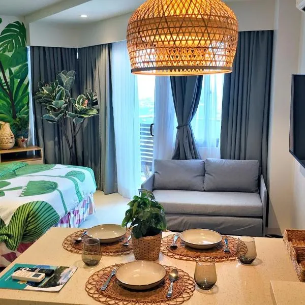 Dominiks Green Heaven Epic Ocean View Tambuli Pool, khách sạn ở Lapu Lapu City