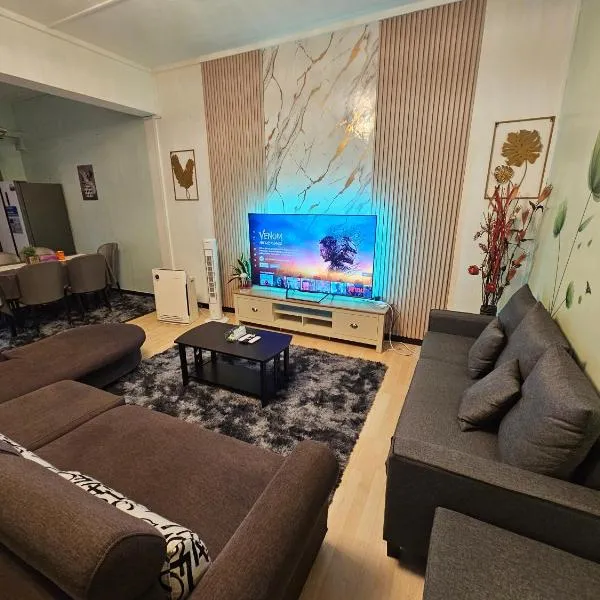 Arlyn's Homestay, hotel v destinaci Sandakan