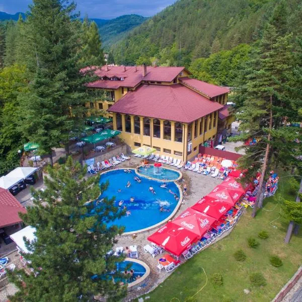 Balkan Hotel, hotel di Chiflik