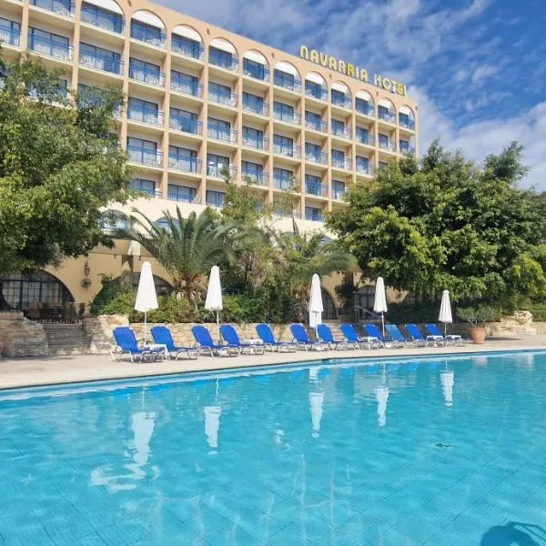 Navarria Blue Hotel, hotel in Limassol