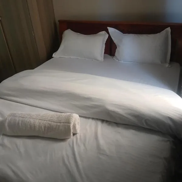 Designer Loft with Rooftop, hotel v destinaci Nairobi