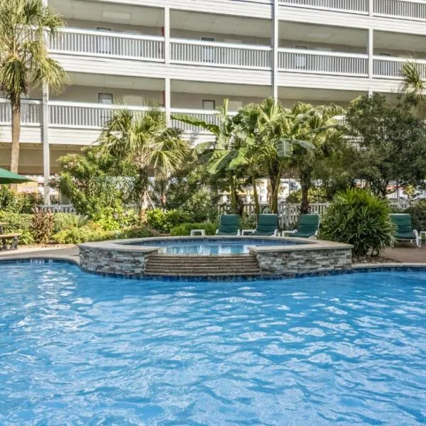 Near Beach Lush View Heated Pool Balcony Hot Tub, hotel a Galveston