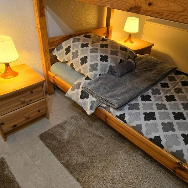 Ganze Wohnung direkt in Höxter, Casa Azul Hx, hotel in Höxter